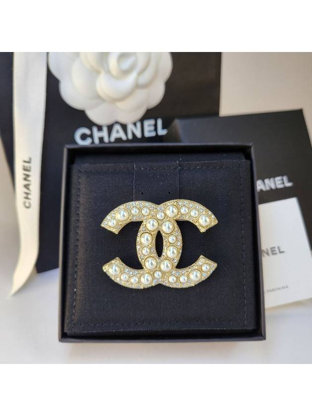 CC Logo Pearl Crystal Brooch Gold Chanel