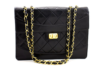 CHANEL  Classic Chain Shoulder Bag Black Quilted Flap Lamb c20