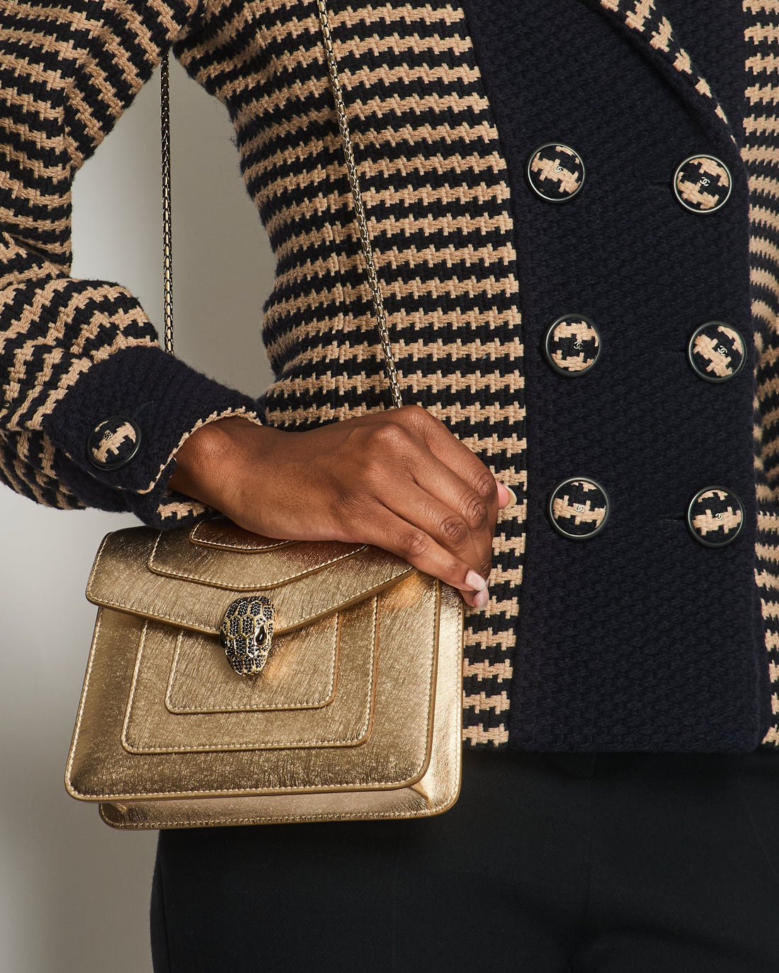Top Quality Chanel 15/B Navy, Beige Houndstooth Tweed Double Breasted Jacket Size FR 36 (UK 8)