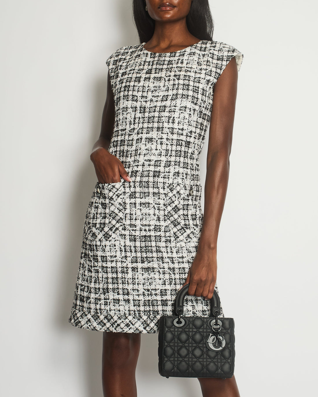 Top Quality Chanel Black, White Tweed Cam?®ila Dress with Pocket Detail Size FR 36 (UK 8)