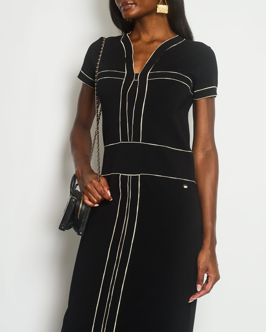 Top Quality Chanel Black Short-Sleeve Knitted Maxi Dress with White Detail Size FR 36 (UK 8)