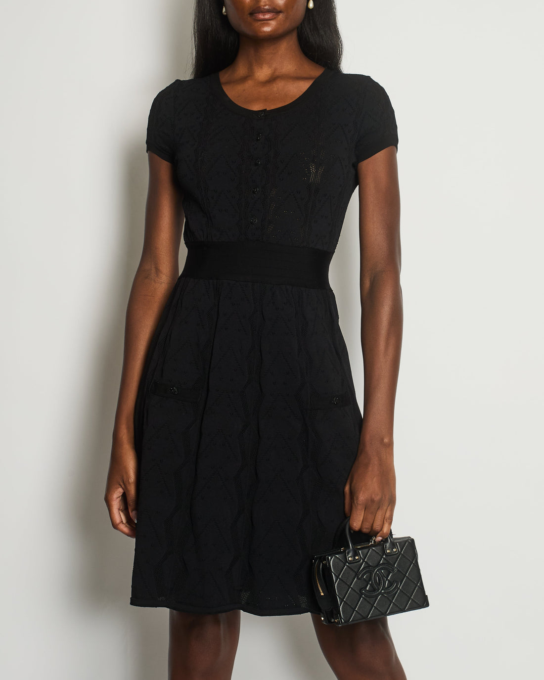 Top Quality Chanel Black Short-Sleeve Knitted Crochet Knitted Dress with Black Crystal CC Buttons Size FR 40 (UK 12)