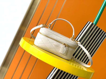Yves Saint Laurent - Bags