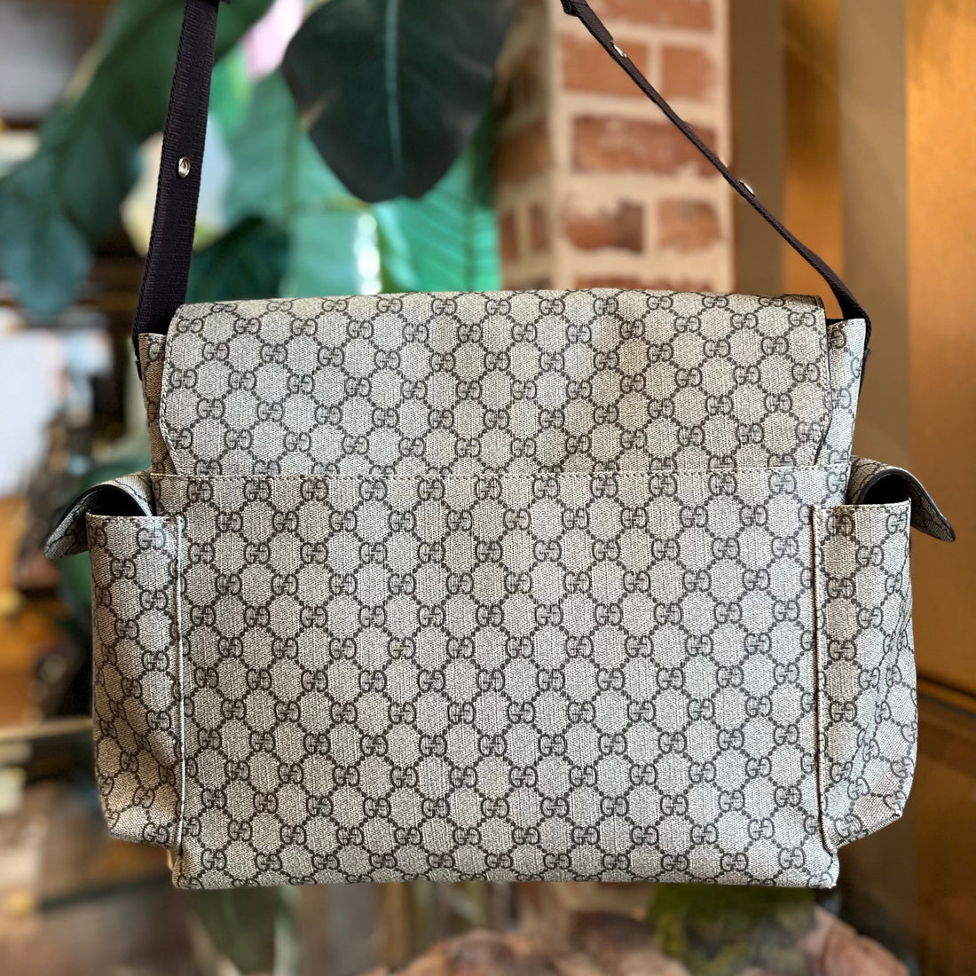 GUCCI Diaper Bag Medium Beige Brown GG Supreme Canvas Crossbody Bag