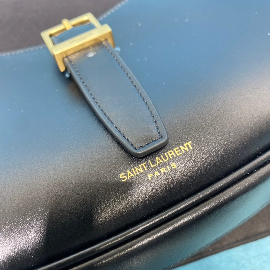 Yves Saint Laurent Le Fermoir Hobo Bag Black