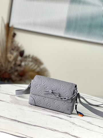 Beaunoirr Lu-Vi bags - 4516