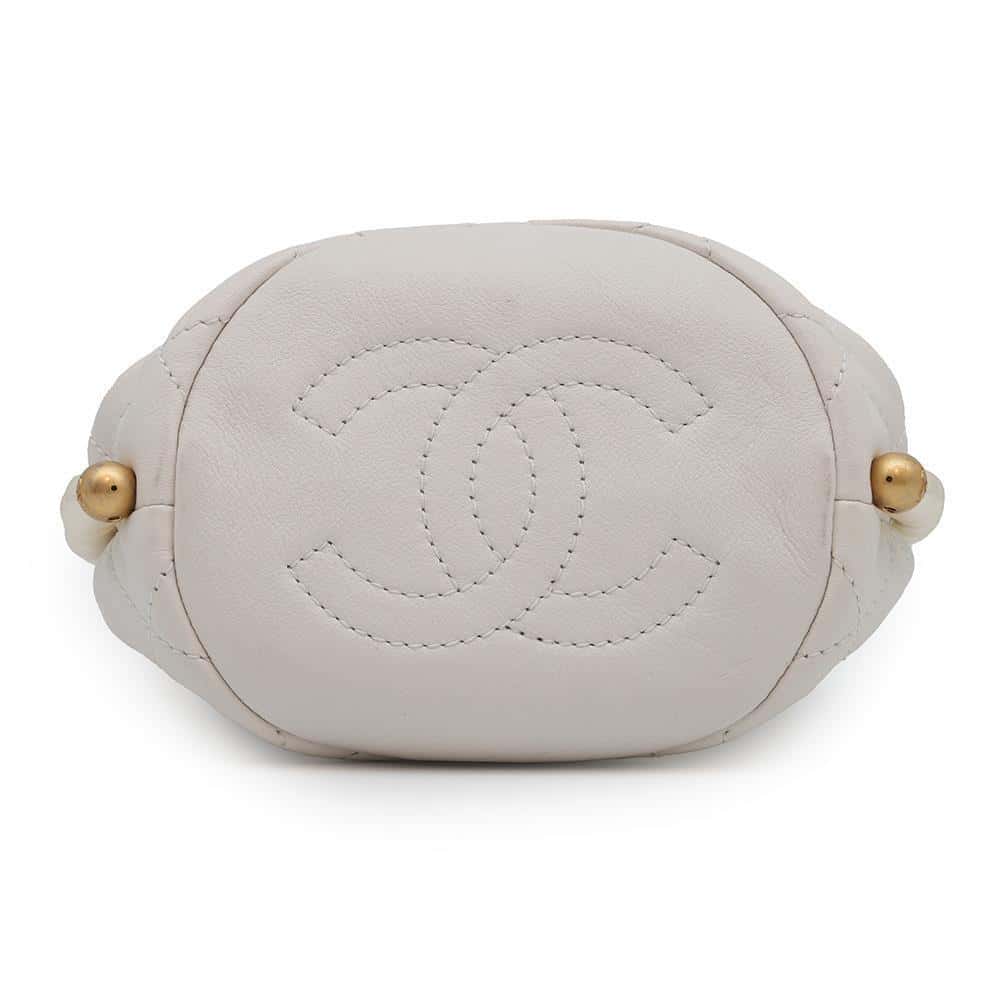 CHANEL Matelasse  PearlChainShoulder Bag Mini WhiteAS2529 Leather