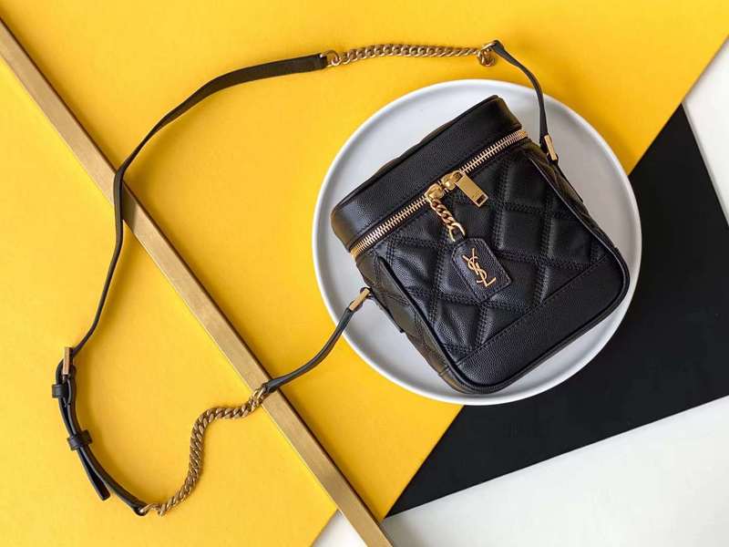 Yves Saint Laurent - Bags - Beaunoirr
