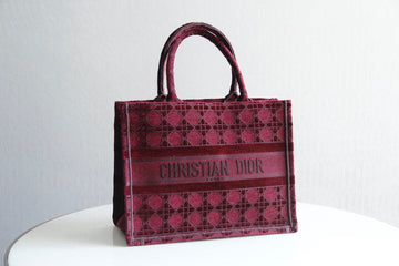 DIR1286 Book Tote BIG size 41.5cm 36.5cm Embroidery LOGO red Handbag rose red