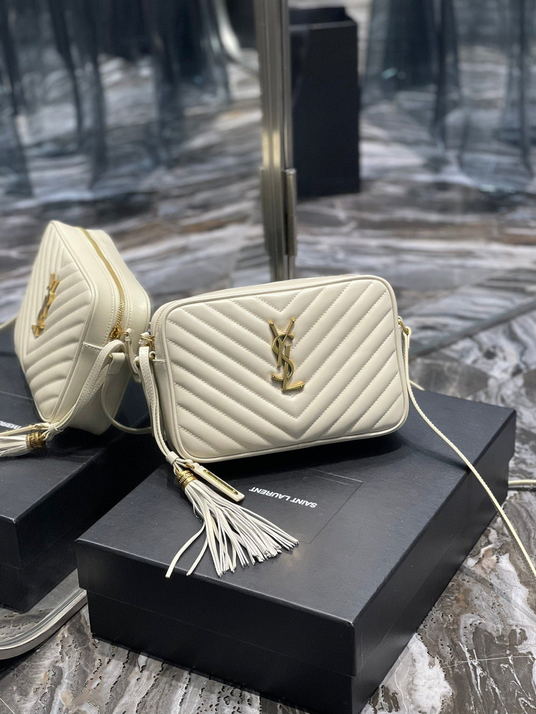 Yves Saint Laurent Lou Camera Bag