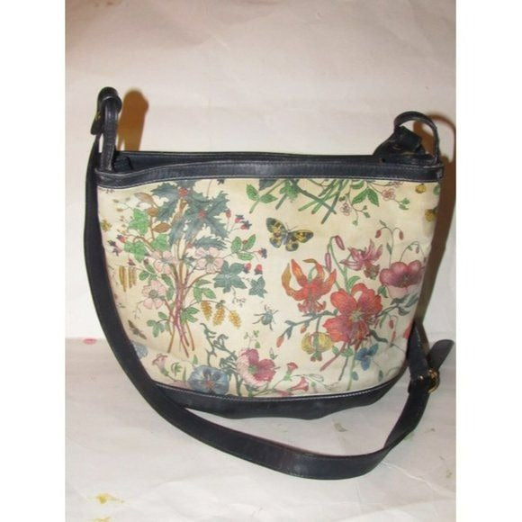 GUCCI  Garden Souvenir Floral Design Canvas
