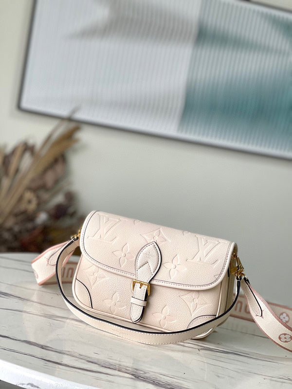 Beaunoirr Lu-Vi bags - 4148