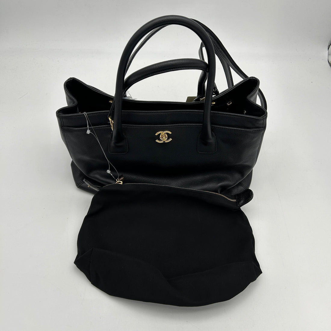 Top Quality Chanel Black Calfskin Shoulder Bag Large