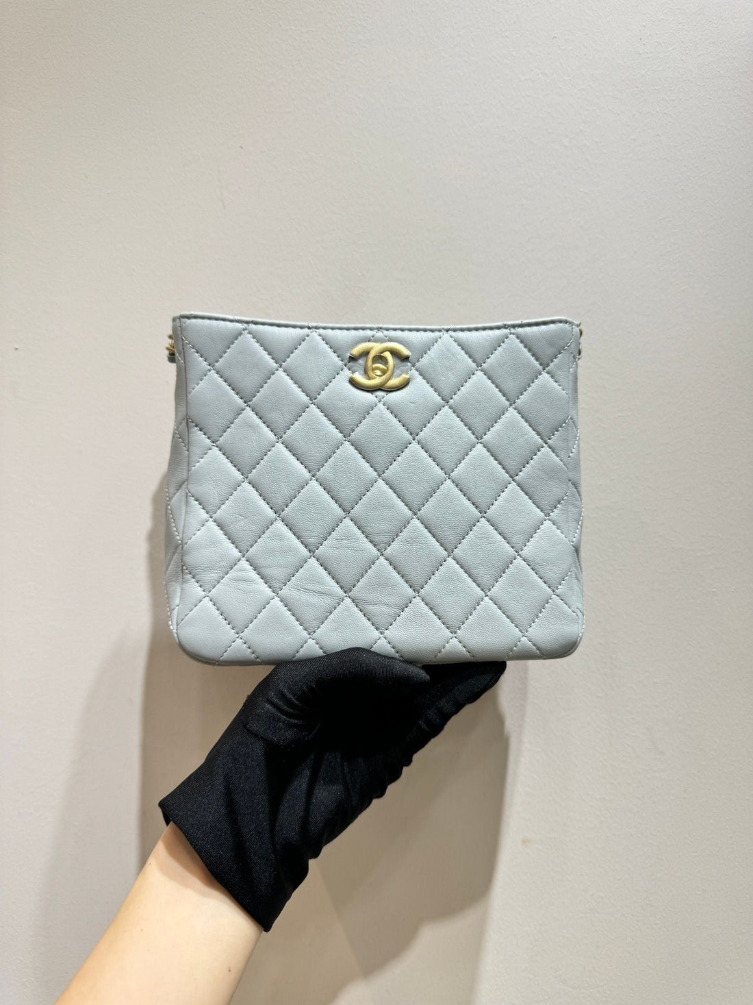 Chanel hobo chip baby blue 108739