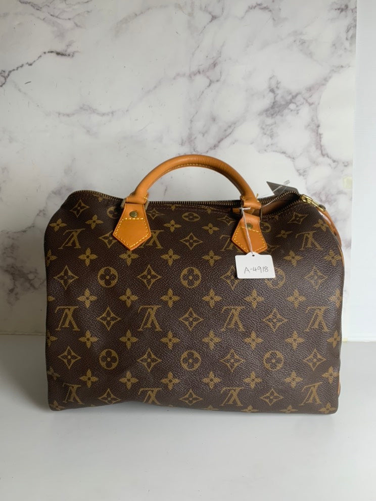 LOUIS VUITTON - Speedy Monogram Handbag - B24-62
