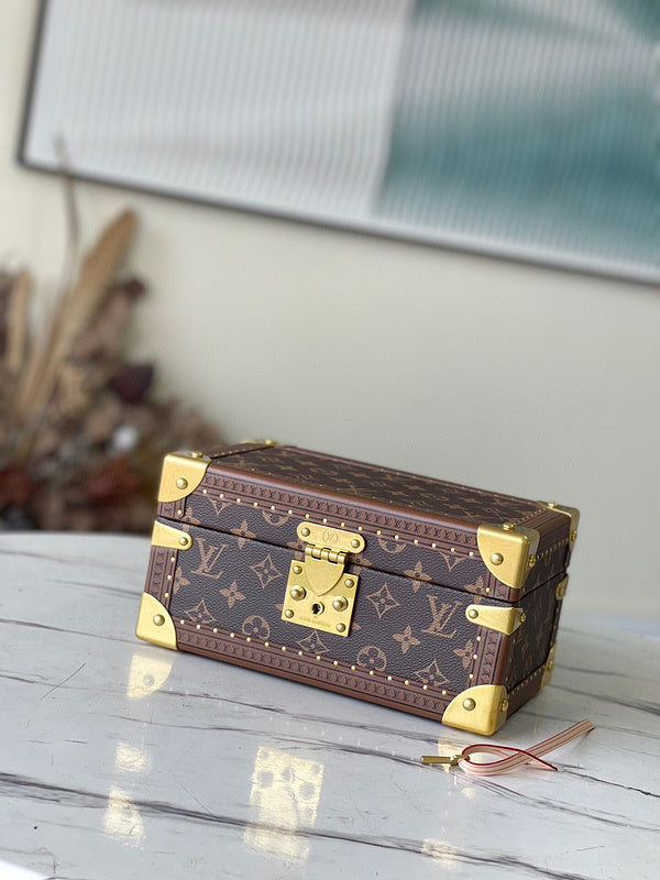 Beaunoirr Lu-Vi bags - 4700
