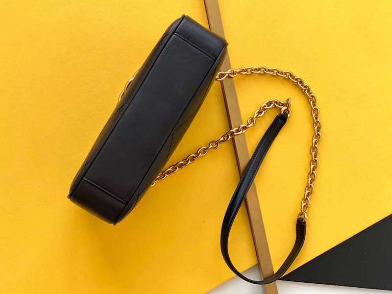 Yves Saint Laurent - Bags