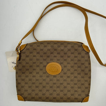 GUCCI Micro GG Supreme Shoulder Bag gu5514ee