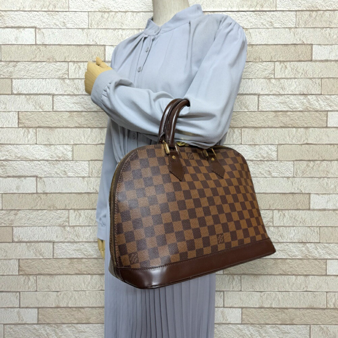 Louis Vuitton  Damier Canvas Handbag