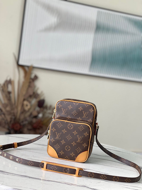 Beaunoirr Lu-Vi bags - 4486