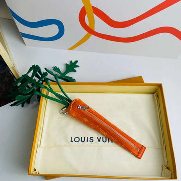 The Beaunoirr - Louis Vuittons  - 12074