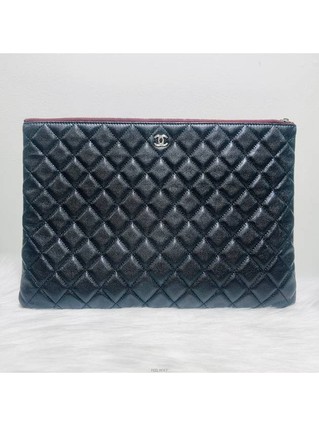 Classic Caviar Clutch Bag No 24 Chanel