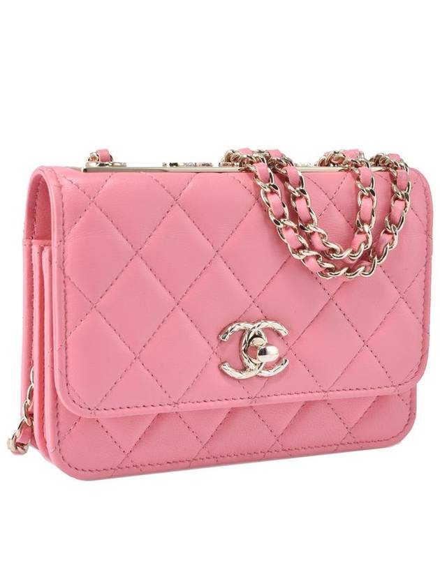 Women s Trendy CC Chain Mini Bag CD5215 Chanel
