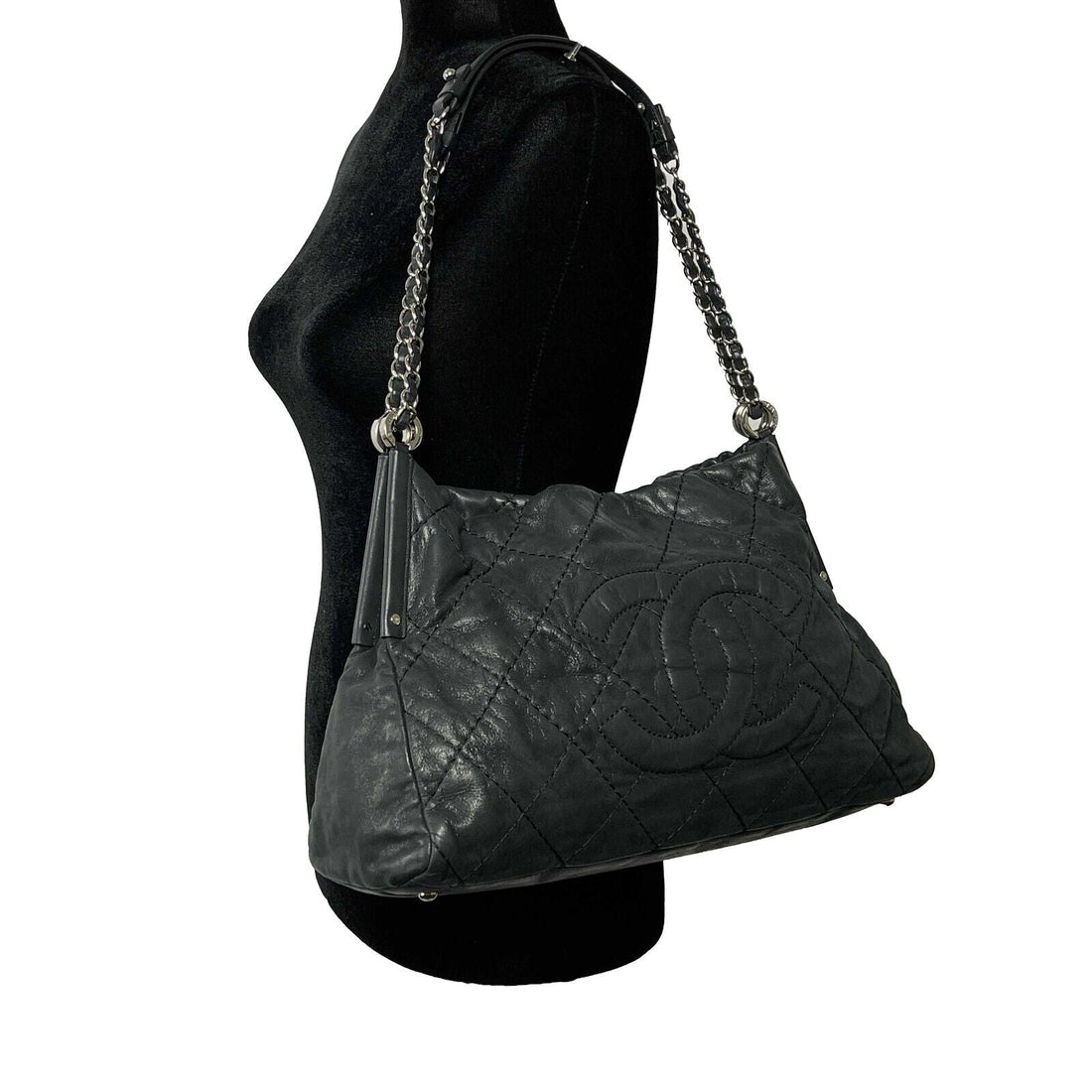 Top Quality Chanel - Sea Hit CC Iridescent Calfskin Medium Black Shoulder Bag