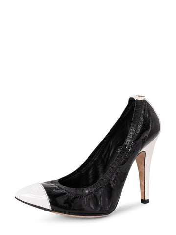 Top Quality Chanel Patent Leather CC Logo Pumps Black White