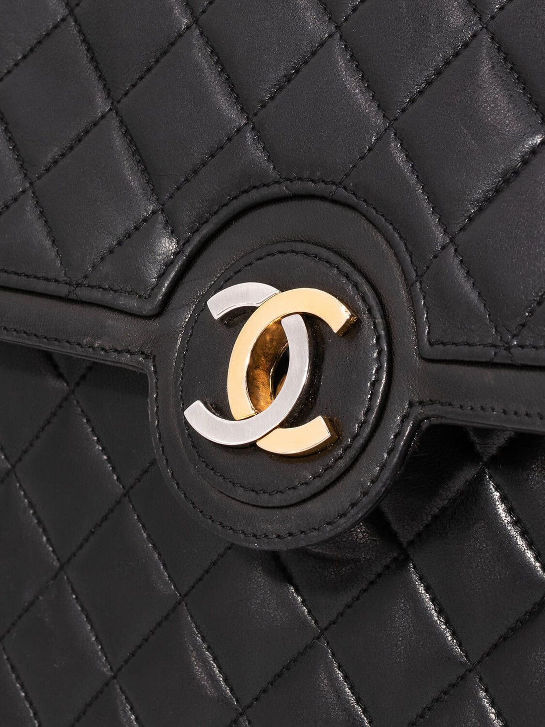 Top Quality Chanel Quilted Leather CC Logo Medium Flap Bag Black