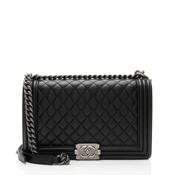 Top Quality Chanel Lambskin New Medium Boy Bag (SHF-YOGUt0)