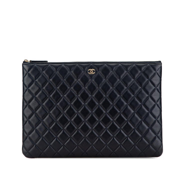 Top Quality Chanel Large Quilted Lambskin O Case Clutch (SHG-rJ6oqG)