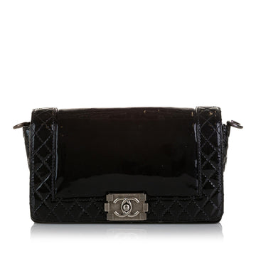Top Quality Chanel Medium Patent Reverso Boy Flap (SHG-xCR0zI)