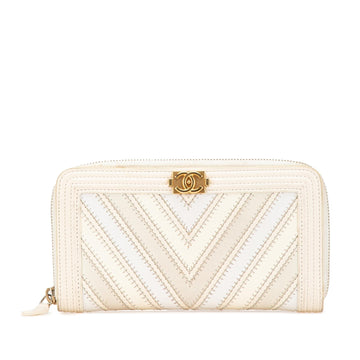 Top Quality Chanel Mixed Leather Chevron Boy Zip Around Wallet (SHG-QO5G3I)
