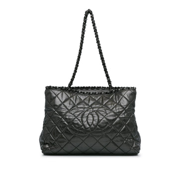 Top Quality Chanel Quilted Aged Calfskin Chain Me Tote (SHG-63pbEt)