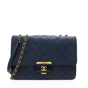 Top Quality Chanel Sheepskin Beauty Lock Medium Flap Bag (SHF-2vXxjF)