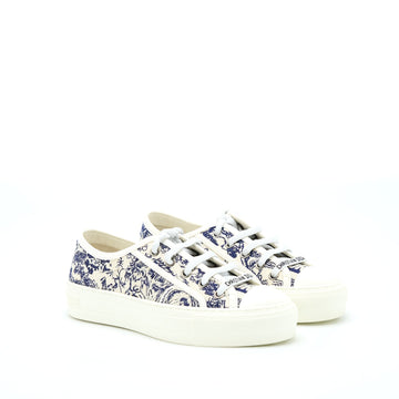 Top quality Dior Size 34.5 WalknTop quality Dior Sneaker Canvas