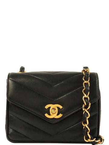 Top Quality Chanel Around 1995 Made V Stitch Turn-Lock Chain Bag Black