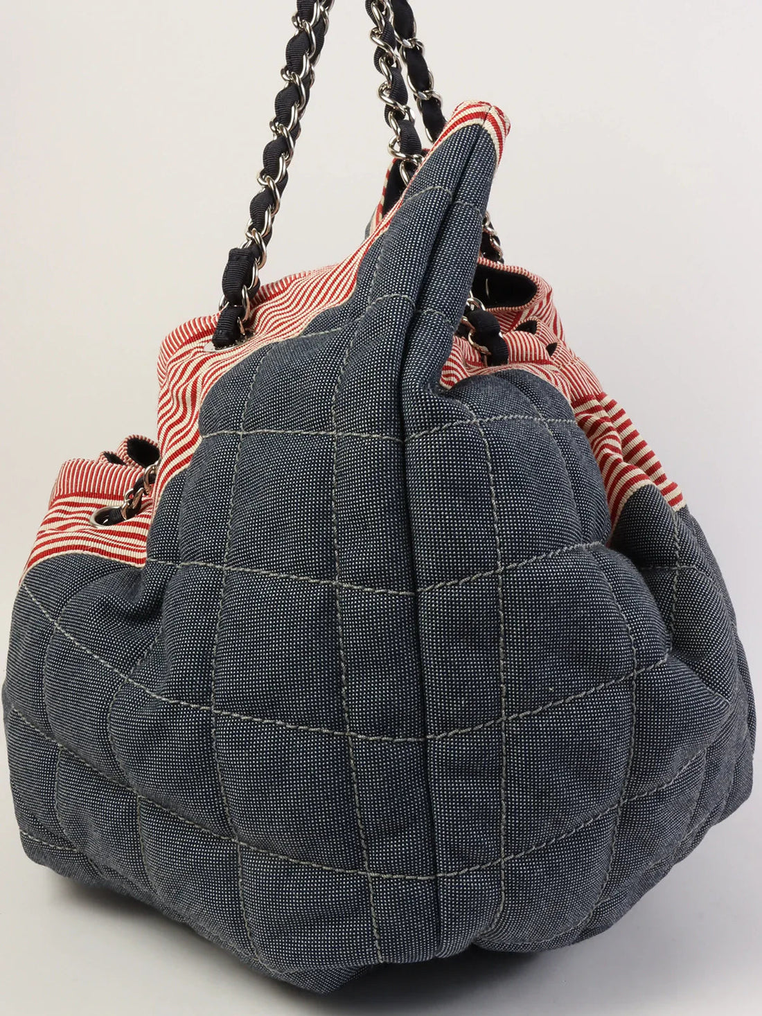 Top Quality Chanel Around 2009 Made Denim Cc Mark Stitch Tote Bag Indigo/Red