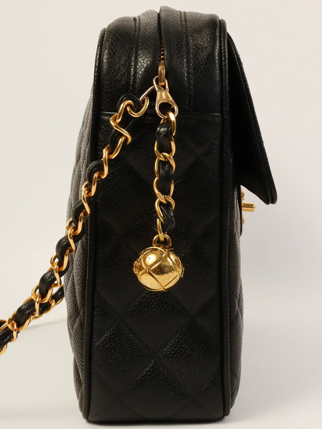 Top Quality Chanel Around 1995 Made Caviar Skin Turn-Lock Ball Charm Shoulder Bag Black