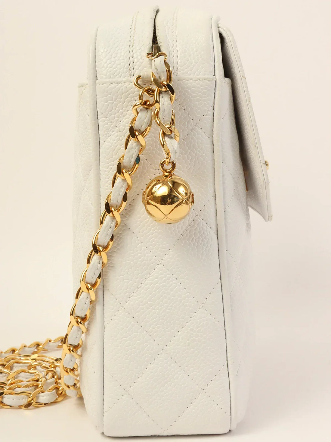 Top Quality Chanel Around 1992 Made Caviar Skin Turn-Lock Ball Charm Chain Bag White