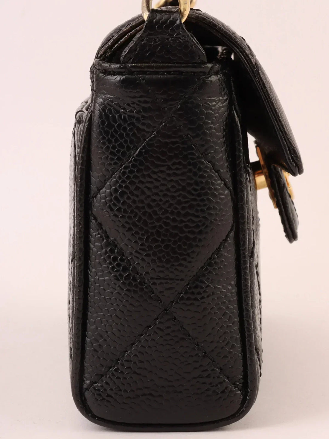 Top Quality Chanel Around 2000 Made Caviar Skin Design New Turn-Lock Mini Chain Top Handle Bag Black