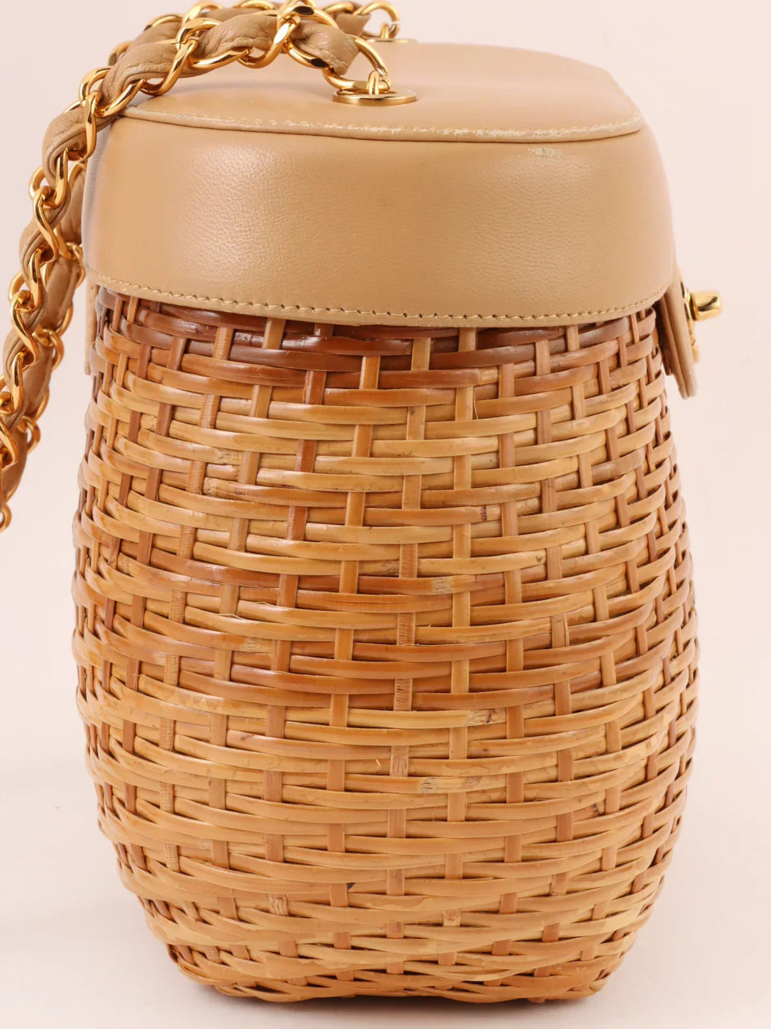 Top Quality Chanel Around 1998 Made Straw Leather Combination Turn-Lock Chain Shoulder Bag Beige