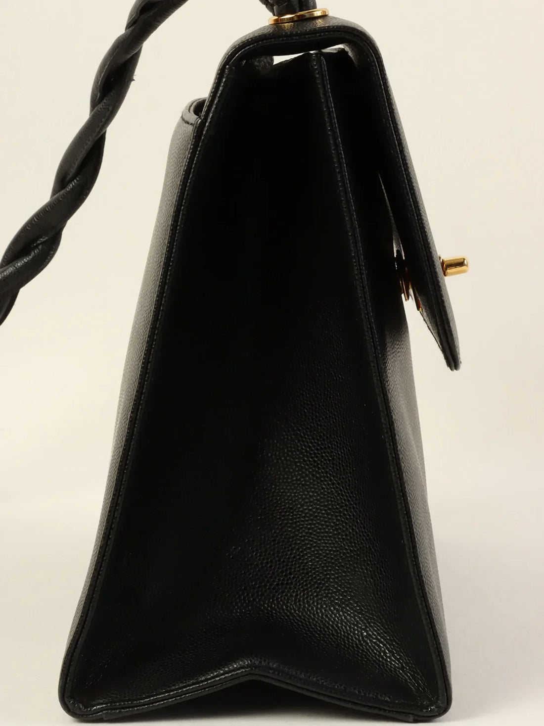 Top Quality Chanel Around 1998 Made Caviar Skin Turn-Lock Twist Shoulder Bag Black