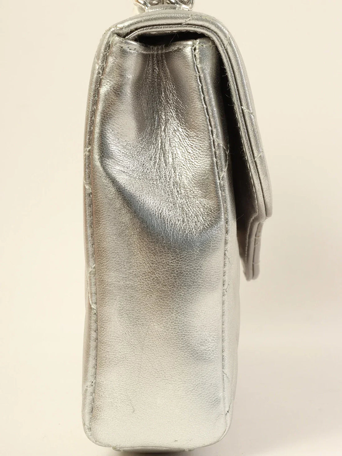 Top Quality Chanel Around 1997 Turn-Lock Chain Top Handle Bag Silver