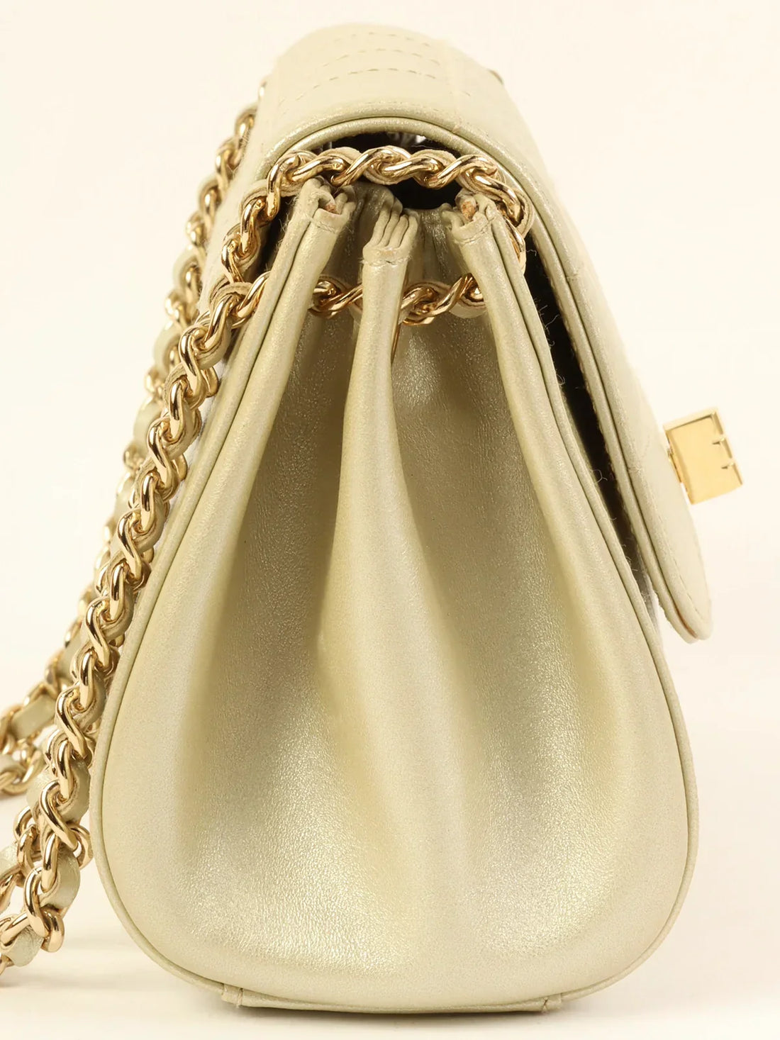 Top Quality Chanel Around 2001 Made Chocolate Bar 2.55 Mini Chain Bag Champagne Gold