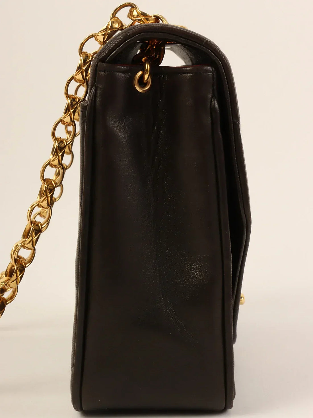 Top Quality Chanel Around 1992 Made Chevron Turn-Lock Bijoux Chain Bag Black