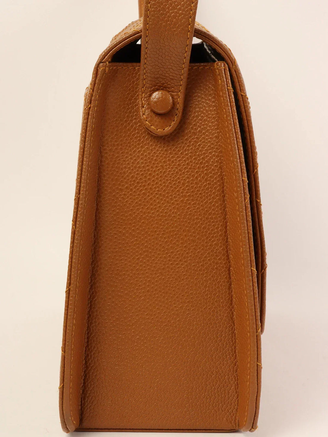 Top Quality Chanel Around 1998 Made Caviar Skin Turn-Lock Shoulder Bag Camel