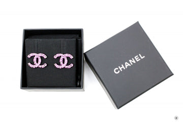 Top Quality Chanel AB6010B05319 CC Logo &amp; Wordings Gunmetal &amp; Pink Metal 2CMX2CM Earrings Bkhw