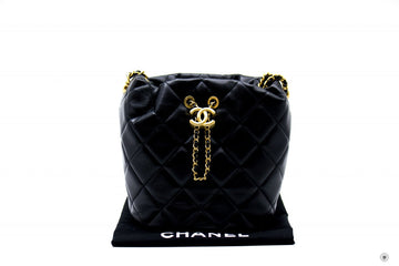 Top Quality Chanel AS2859B06895 Bucket Bag With Imitation Pearls Black / 94305 Lambskin Shoulder Bags Gbhw